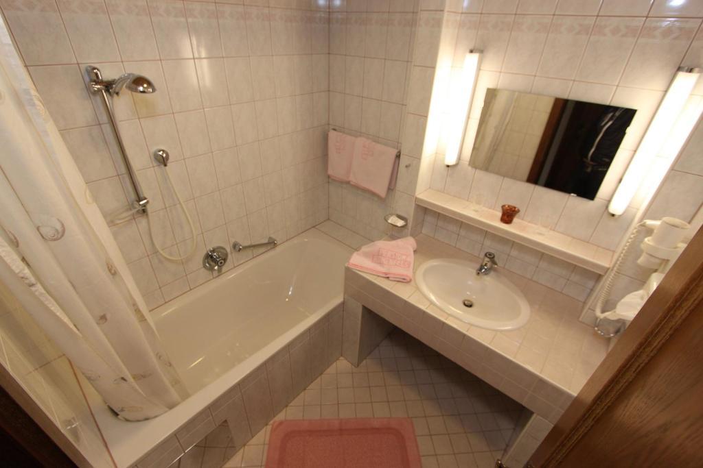 Haus Hohenfels Hotel Obergurgl Room photo